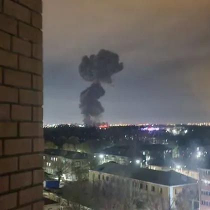 Най малко девет души загинаха а петима бяха ранени при взрив в руския град Копейск в