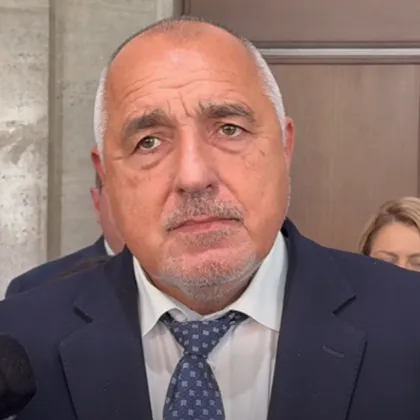 Помолих финансовия министър всички коли и шофьори които е ползвал