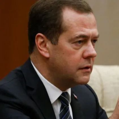 Бившият руски президент Дмитрий Медведев заяви днес че решенията на администрацията на