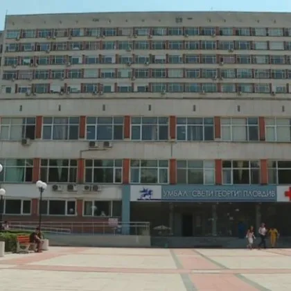 С опасност за живота е пострадалият при скокове с парашут военнослужещ