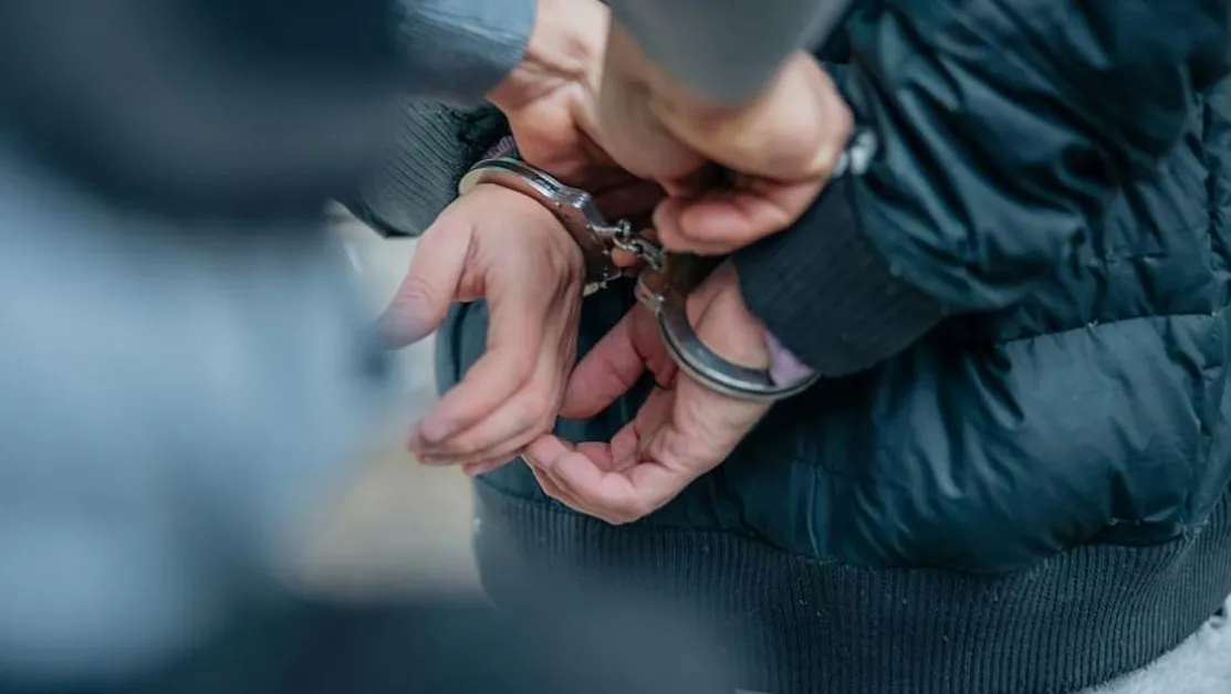Румънец опита да нахлуе с автомобил в руското посолство в Букурещ