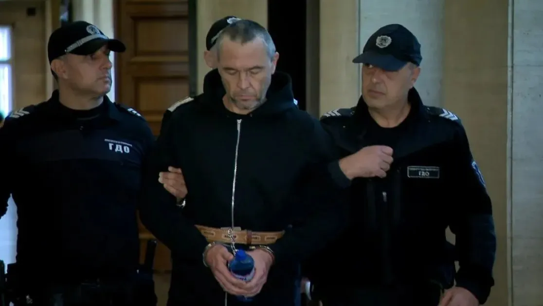 Руснакът, разследван за смъртоносния взрив в Бейрут, остава в ареста