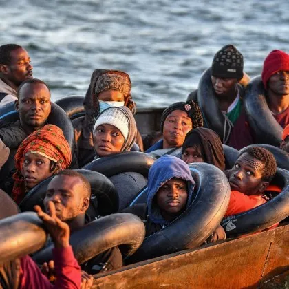14 мигранти загинаха при потъването на гумена лодка в Егейско море край Бодрум 14 мигранти загинаха при потъването на гумена лодка в Егейско море край Бодрум