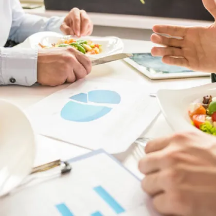 Все повече хора по света се лишават от обедната си