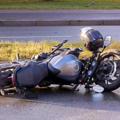 Тежък пътен инцидент със загинал моторист затвори пътя Ямбол