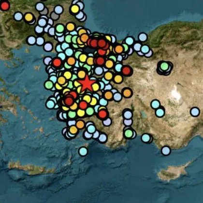 Силно земетресение с магнитуд 6 1 по скалата на Рихтер разтърси преди