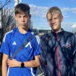 История с пълно 6 по доброта: Момчета върнаха изгубен телефон на майка с бебе
