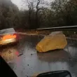 Парче скала падна на пътя Самоков – София СНИМКИ Парче скала падна на пътя Самоков – София СНИМКИ