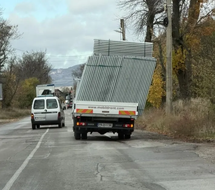 Български шофьор победи гравитацията и... здравия разум
