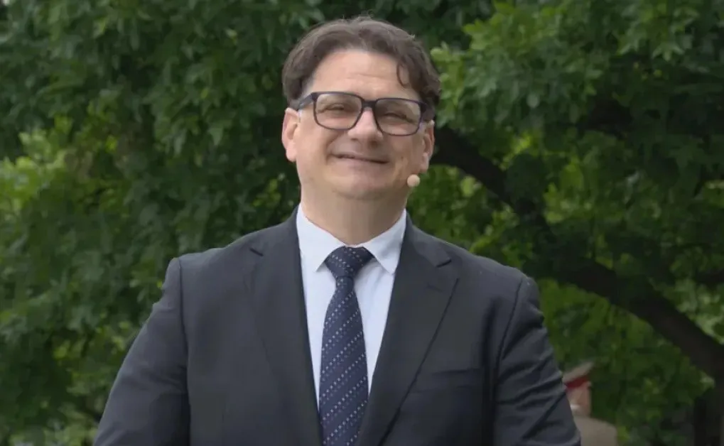 Министър Бачев: Не съм сплашвал кмета на район „Изгрев”