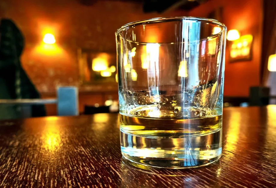 Желанието за алкохол идва от стомаха. Защо?