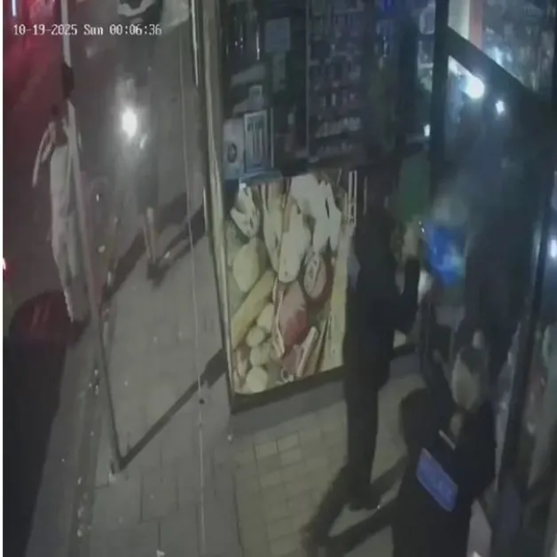 Маскиран разби магазин, нахвърли се с юмруци на пристигналите полицаи