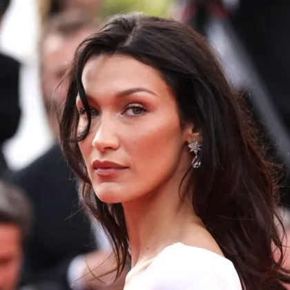 Бела Хадид след 13 г. борба с Лаймска болест: „Научих кой наистина е до мен" Бела Хадид след 13 г. борба с Лаймска болест: „Научих кой наистина е до мен"