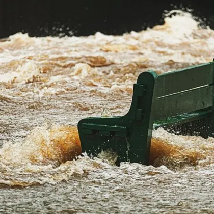 Наводнения убиха най-малко 9 души във Виетнам Наводнения убиха най-малко 9 души във Виетнам