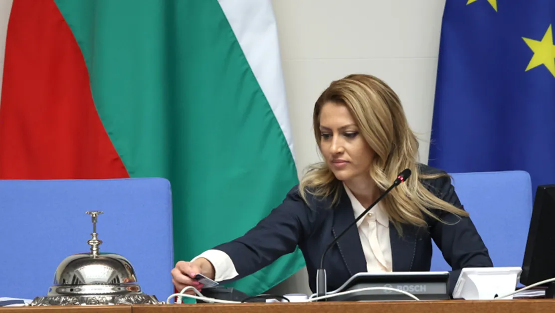 Рая Назарян стана председател на НС с подкрепата на 129 депутати