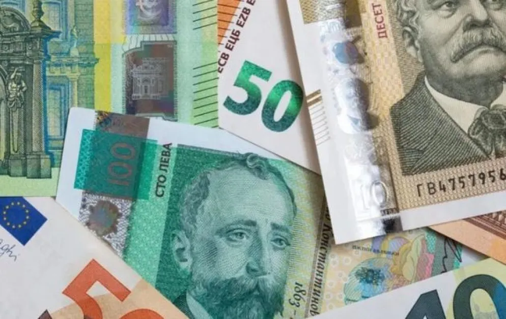 Вдигат протест заради намаляването на минималната заплата