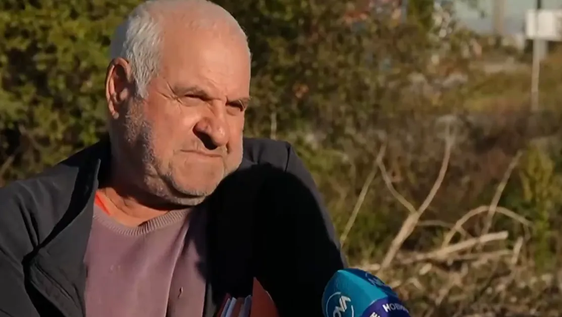 Втора година съдят земеделец, разрязал мантинела на Карловско шосе, за да стигне до имота си