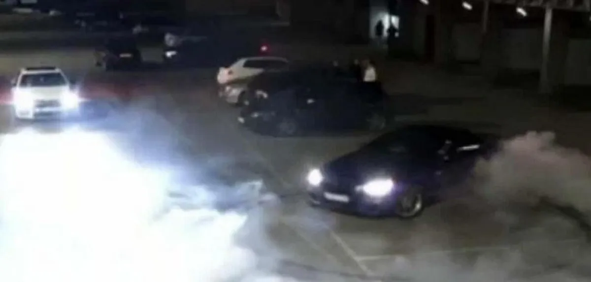 Гонка! Дрифтаджия с BMW опита да избяга от полицаи ВИДЕО+СНИМКИ