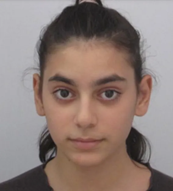 Полицията издирва 15-годишно момиче. Виждали ли сте я? СНИМКА