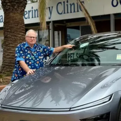 Австралийски ветеринарен лекар оцеля по чудо след като метеорит се