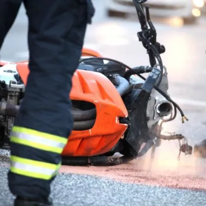 Трима мотористи са в болница след тежка катастрофа в Искърското дефиле Трима мотористи са в болница след тежка катастрофа в Искърското дефиле