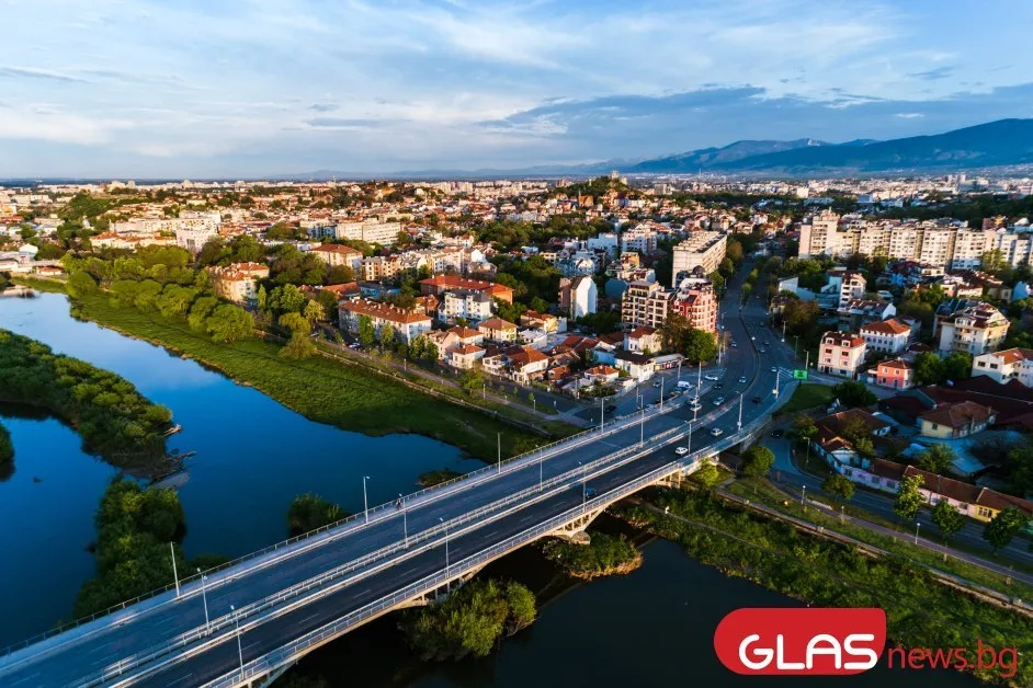 Слънце и топлина през деня, вечерта времето се разваля