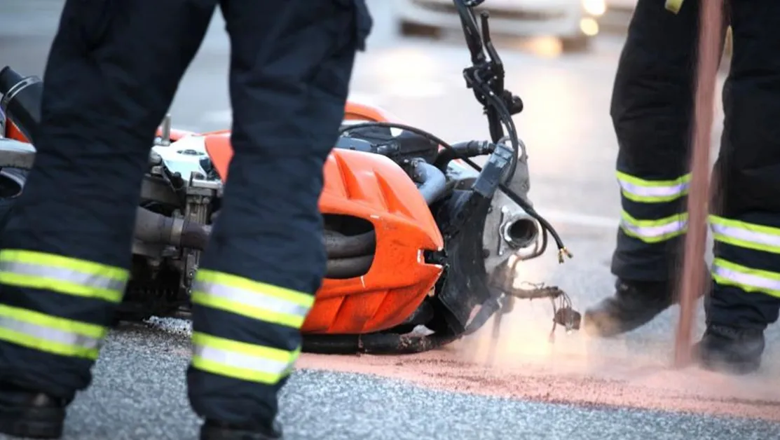 Трима мотористи са в болница след тежка катастрофа в Искърското дефиле