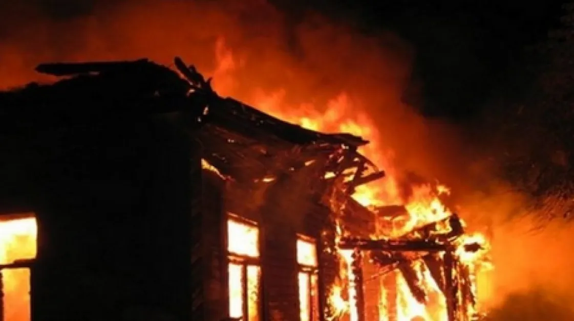 Мъж загина при пожар в Хисаря