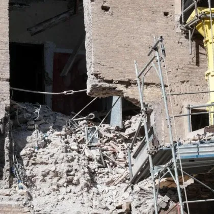 Частично срутване на историческа кула е станало в Императорските форуми