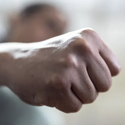 Софийска районна прокуратура обвини и задържа 56 годишен мъж нанесъл телесна