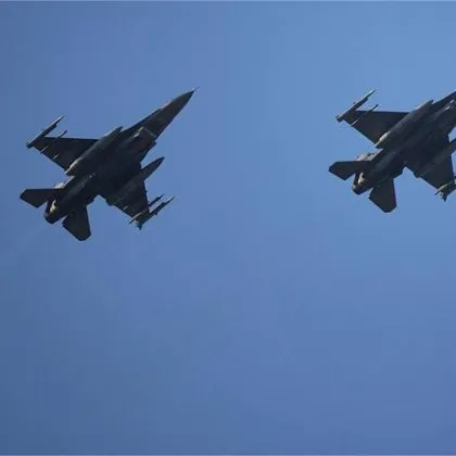 Румъния вдигна във въздуха изтребители