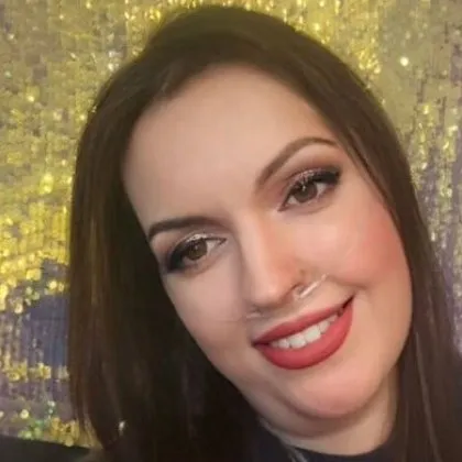 Почина младата българка, която се превърна в символ с битката си за концерти без бариери