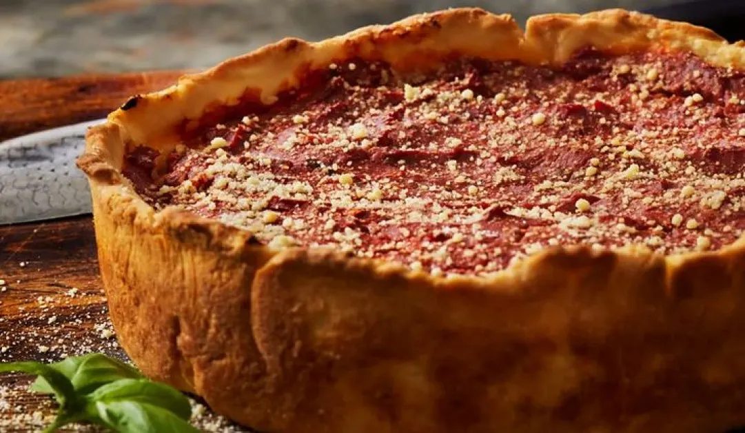 Любимата пица на Чикаго, която няма нищо общо с италианските си "събратя"