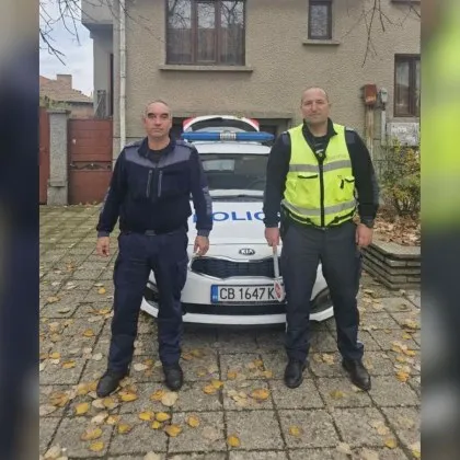 Аварирал на "Тракия" мъж получи помощ от двама полицаи