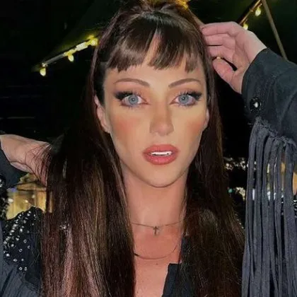 Почина "бразилската Барби", известна с пластичните си операции