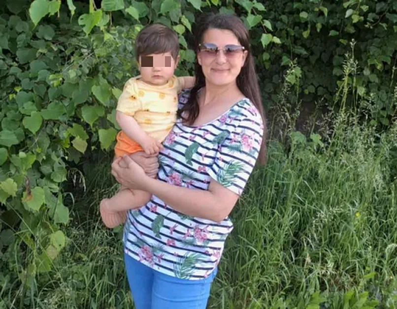 Млада майка се нуждае от средства, за да пребори рака