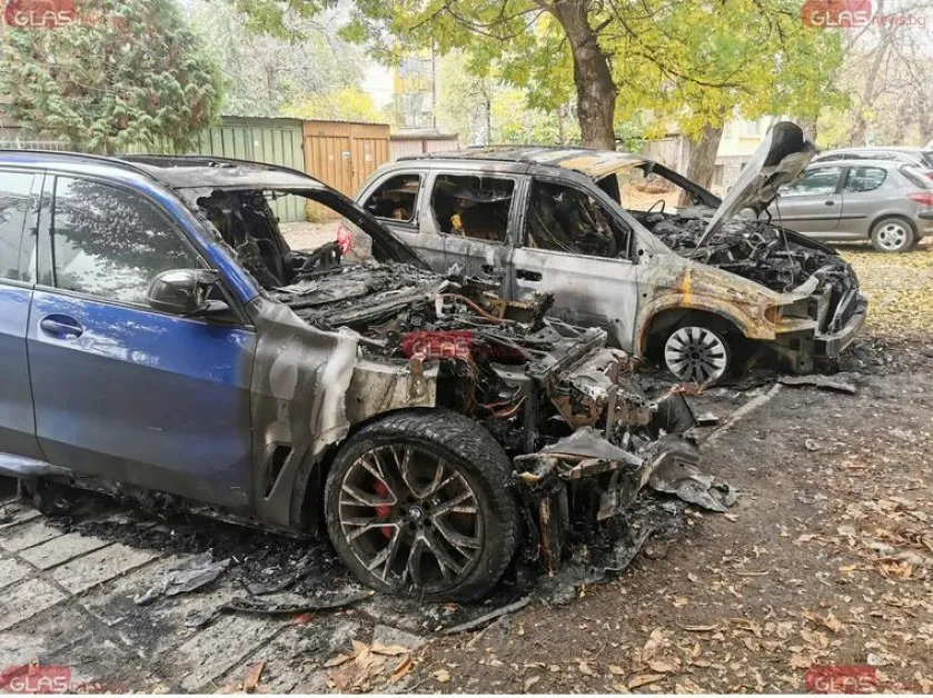 МВР с първи подробности за изпепелените коли в Пловдив СНИМКИ