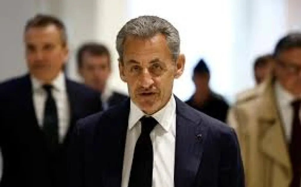 Саркози отказа затворническа храна: страхува се от отравяне