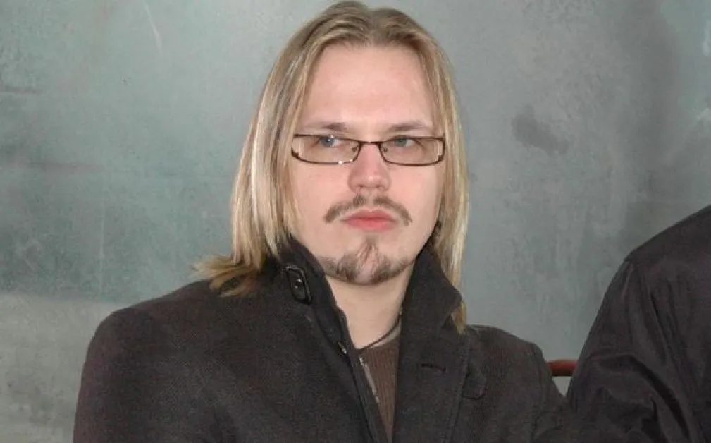 „Морално противоречие": Вълна от недоволство срещу завръщането на Максим Стависки