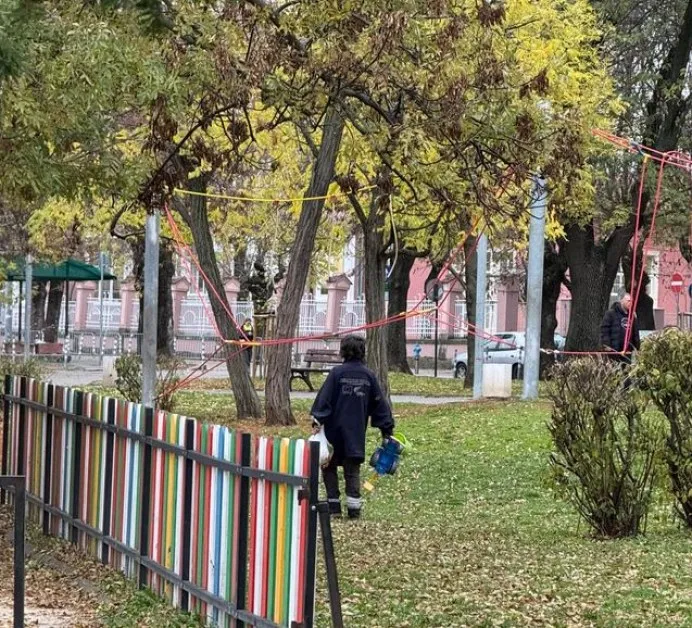 Столичанка в шок: Жена опита да вземе играчките на детето ѝ, напсува я  СНИМКА