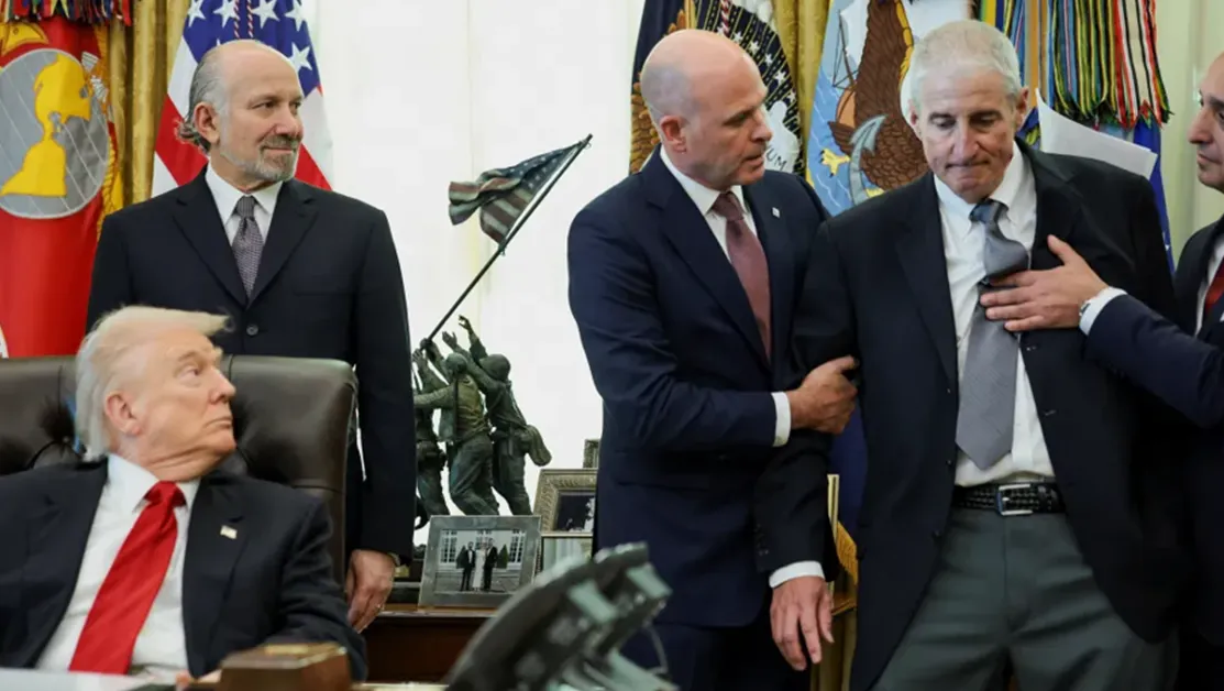 Топ мениджър на производителя Ozempic припадна по време на среща с Тръмп ВИДЕО