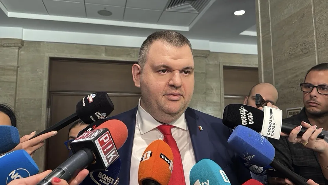 Пеевски: Хората ще имат гориво, запаси има