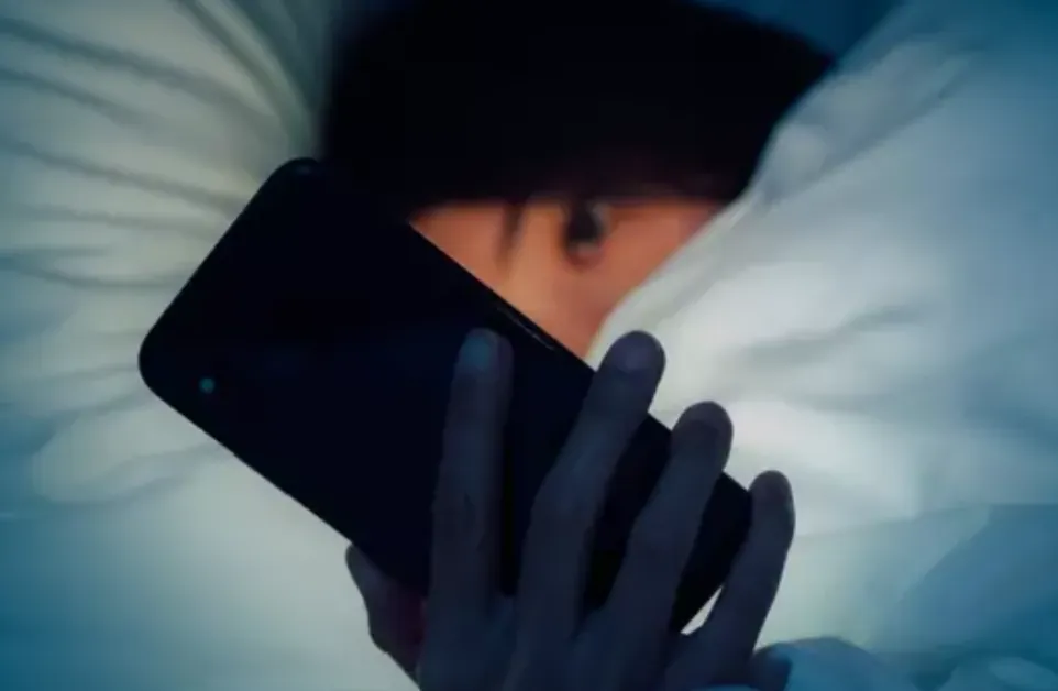 Защо почти никога не виждаме телефоните си в сънищата