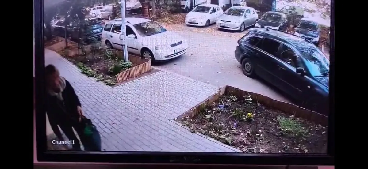 Жена си присвои стек тоалетна хартия, кражба ли е? СНИМКА