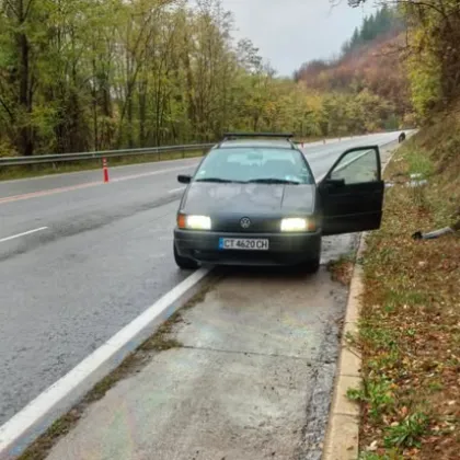 Шофьор се завъртя на 180 градуса заради изтекло масло в Прохода на републиката