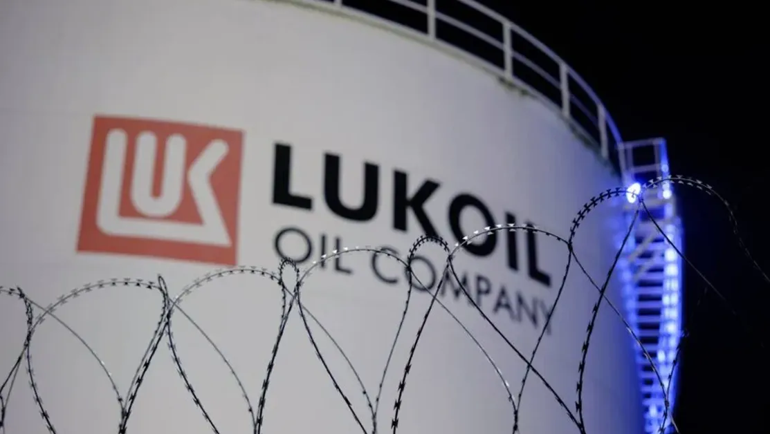 ДАНС влезе в рафинерията на "Лукойл" и в офисите на компанията в София