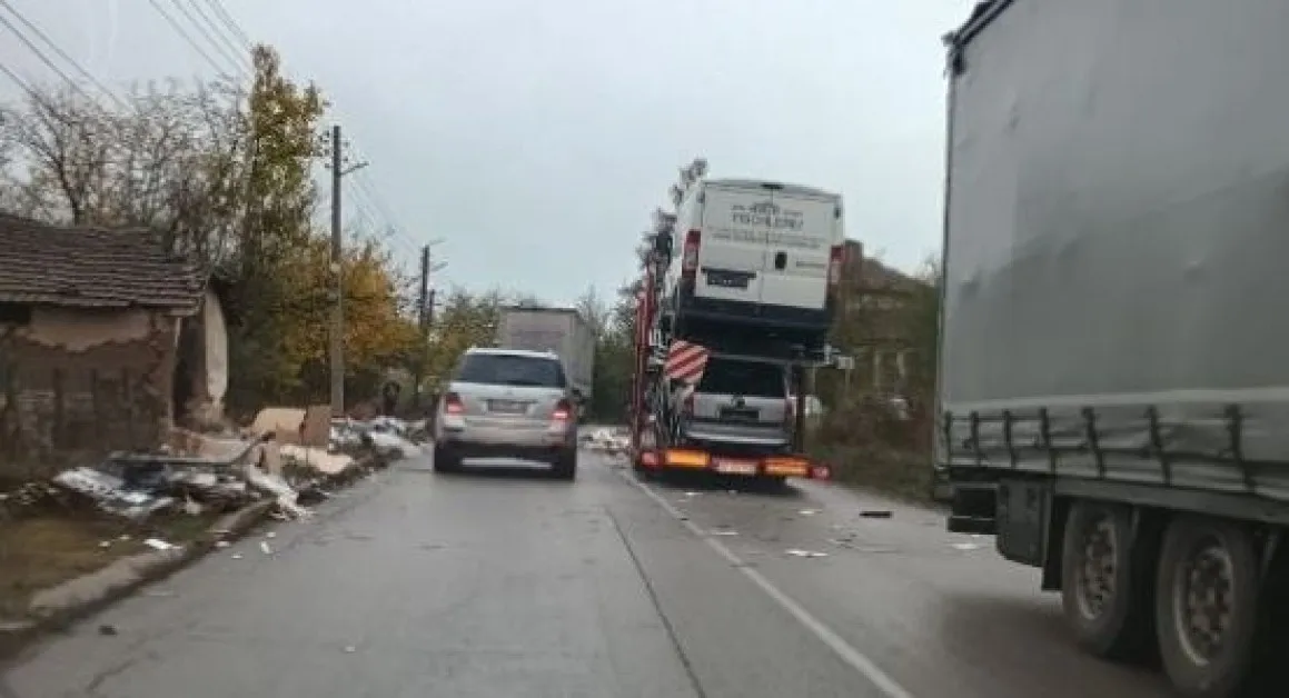 Камион и автовоз се сблъскаха в Монтанско
