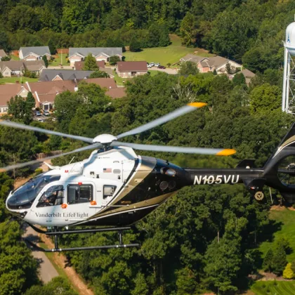 Медицински хеликоптер Vanderbilt LifeFlight се разби в американския щат Тенеси
