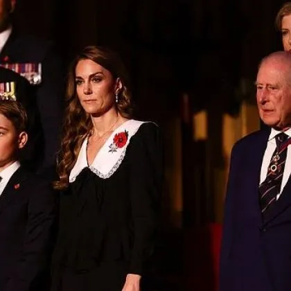 Дванайсетгодишният принц Джордж за първи път присъства на церемония в