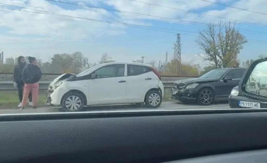 Верижна катастрофа на Околовръстното на Пловдив, има тапа